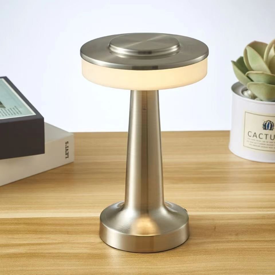 Three Color Switching Table Lamp (Golden)