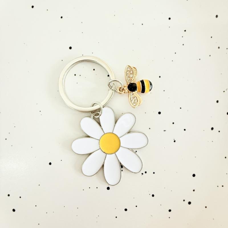 Daisy Flower Keychain wit... Daisy Flower Keychain wit...